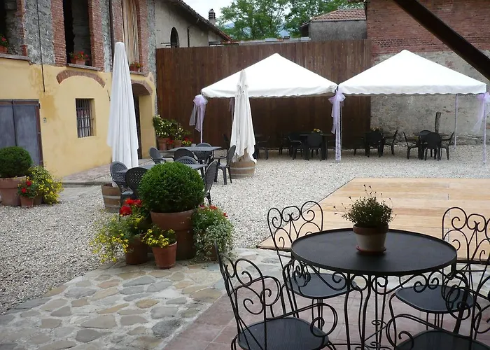 Κατάλυμα σε φάρμα Cascina Formighezzo *